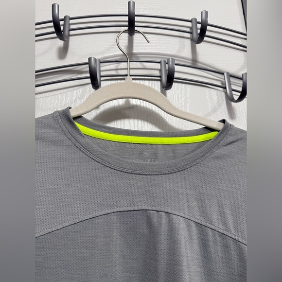 Athleta Shirt Open Back Breathable Stretch Womens S Gray Athleisure Casual EUC - Picture 11 of 16